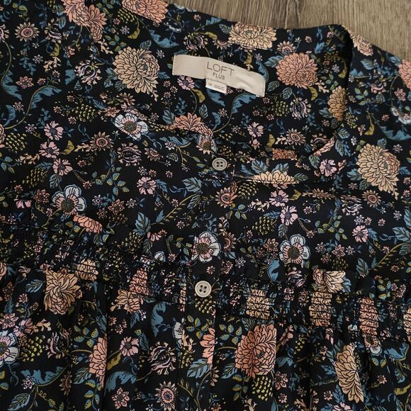 LOFT dark Floral Blouse – Size 16 romantic goth flowy whimsigoth workwear office - Picture 4 of 11